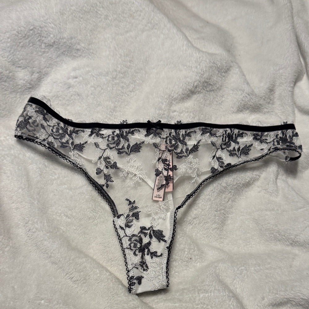 Victoria's Secret Black Floral Lace Panty